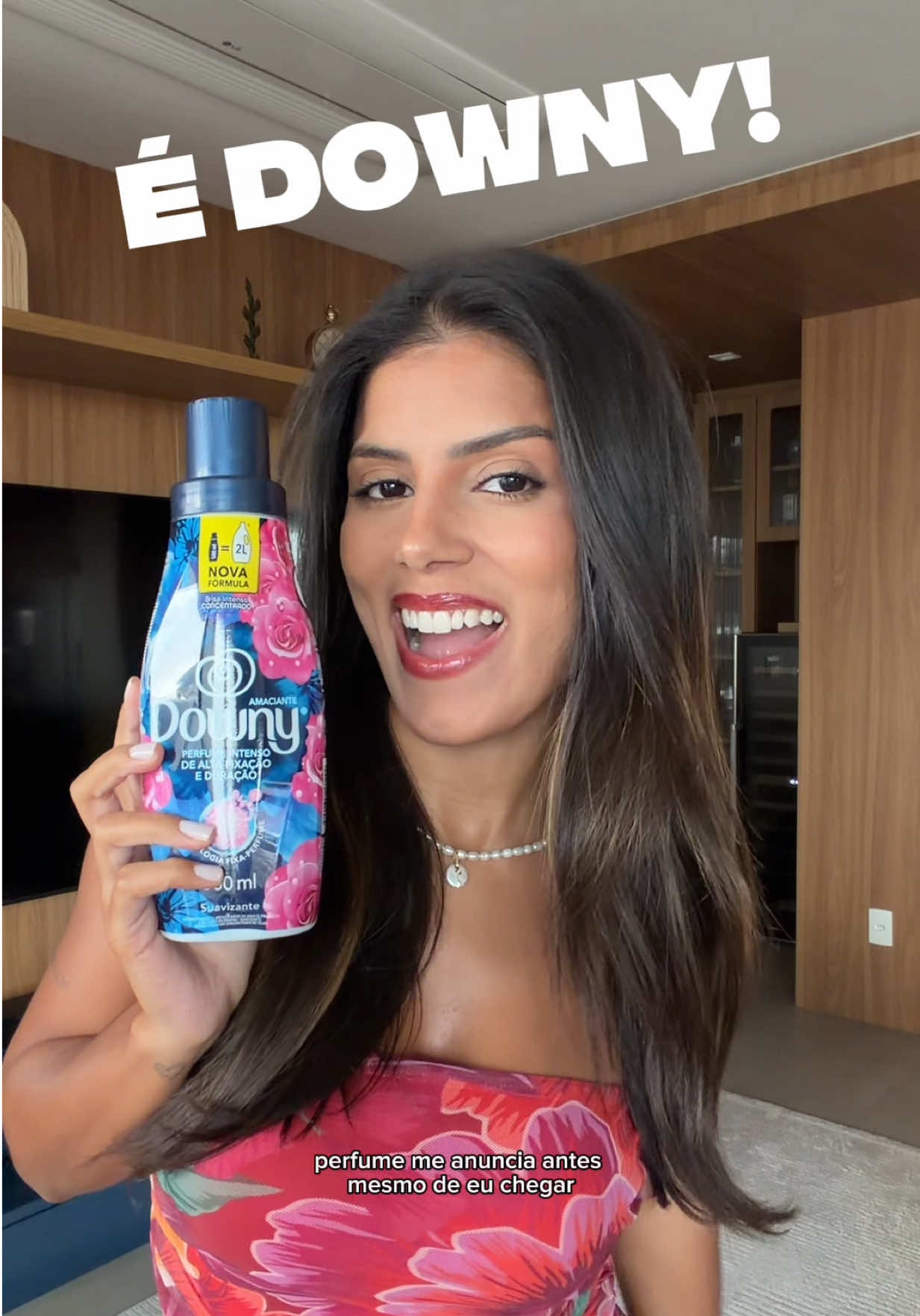 Se tem uma coisa que mudou de verdade minhas roupas foi o perfume que dura o dia todo. Downy virou minha assinatura: eu passo e alguém comenta. Nova tecnologia fixa-perfume: confiança em forma de roupa cheiros!  @Downy Brasil  #DesafioPerfumeDownyMIS  #DesafioPerfumeDowny