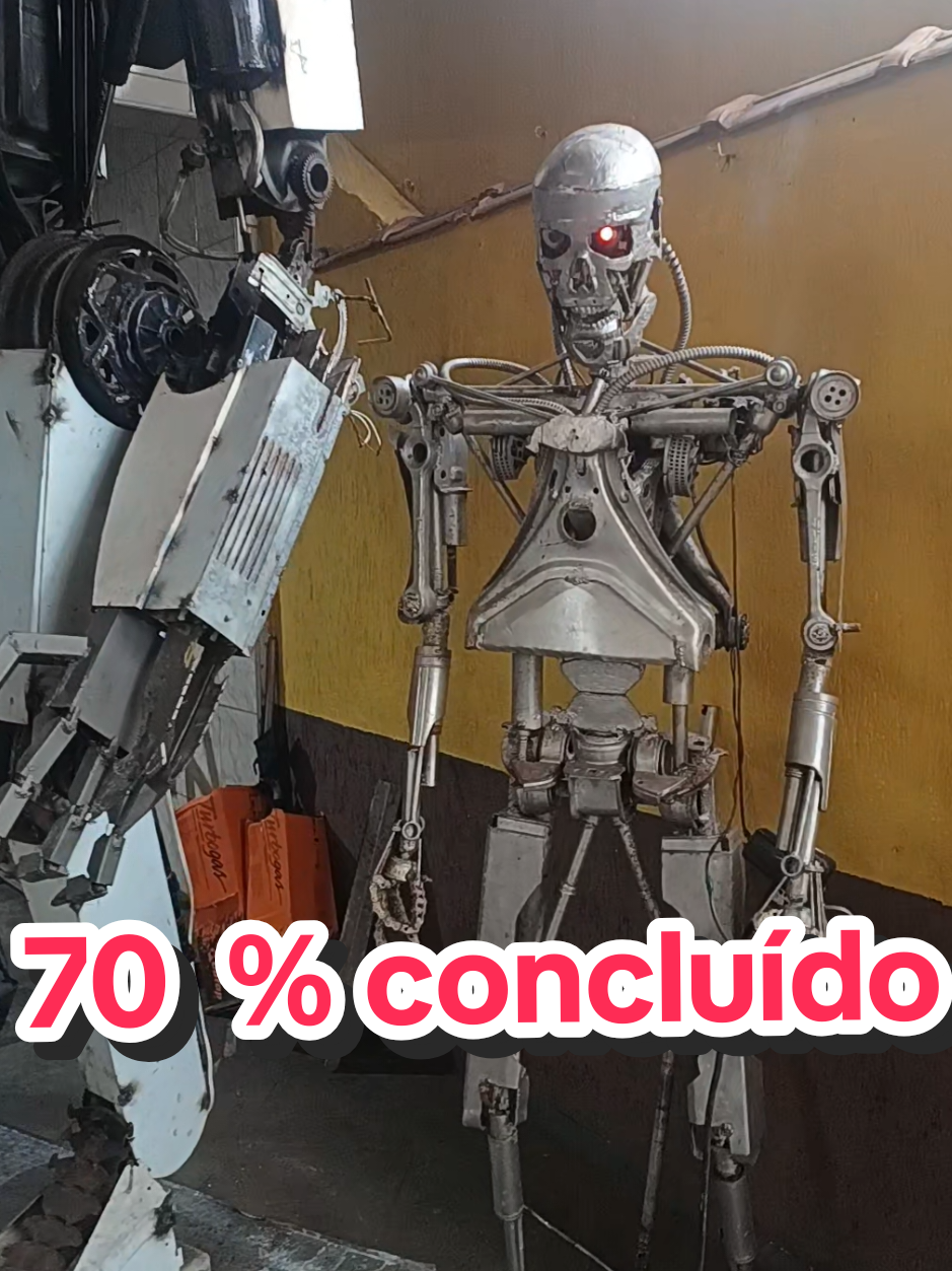 “Hunter está quase completo… só falta a cabeça. A construção robótica avança enquanto o P-800 e o lendário T800, direto de O Exterminador do Futuro, entram no cenário para ativar o modo caça total. O universo FNAF começa a tomar forma, misturando animatronics, tecnologia extrema e energia viral do TikTok. FOIU, FIP, For You… tudo explode no feed quando esse tipo de monstro mecânico ganha vida. Prepare-se: esta criação está prestes a dominar o FYP como nenhuma outra.” --- 🇺🇸 ENGLISH – USA “Hunter is almost complete… only the head is missing. The robotic construction evolves as the P-800 and the iconic T800 from Terminator enter the scene, activating full-hunt mode. The FNAF universe begins to rise, mixing animatronics, extreme tech, and pure TikTok viral energy. FOIU, FIP, For You… everything blows up on the feed when machines like this come alive. Get ready: this creation is about to dominate the FYP like never before.” --- 🇮🇳 HINDI – ÍNDIA “हंटर लगभग पूरा हो चुका है… बस सिर की कमी है। जैसे-जैसे रोबोटिक निर्माण आगे बढ़ता है, P-800 और टर्मिनेटर का आइकॉनिक T800 सीन में प्रवेश करते हैं और फुल-हंट मोड सक्रिय होता है। FNAF की दुनिया जागती है—एनिमेट्रॉनिक्स, हाई-टेक और TikTok की वायरल ऊर्जा का मिश्रण। FOIU, FIP, For You… ऐसे मशीन मॉन्स्टर्स आते ही फीड फट पड़ता है। तैयार हो जाओ: यह क्रिएशन FYP पर राज करने वाली है।” --- 🇮🇩 INDONÉSIO – INDONÉSIA “Hunter hampir selesai… hanya kepala yang belum instalada. Konstruksi robotik semakin avançada enquanto P-800 dan T800 ikonik dari Terminator masuk ke dalam adegan, mengaktifkan mode perburuan total. Dunia FNAF mulai terbentuk, memadukan animatronics, teknologi ekstrem, dan energi viral TikTok. FOIU, FIP, For You… feed langsung meledak saat monster mesin seperti ini hidup. Bersiaplah: kreasi ini akan menguasai FYP sepenuhnya.” --- 🔥 HASHTAGS (português – virais) #animatronics #FNAF #robô #terrortecnológico #construçãorobótica