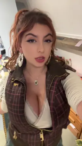 thank u vinted for all the immaculate garments i have come to own (also tiktok stop shadow banning me i have done nothing wrong ) #stopshaddowbanningme 