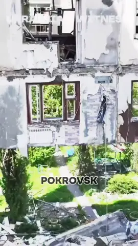💔 POKROVSK UNDER SIEGE: Heavy Battles Ongoing Critical situation in Pokrovsk: Ukrainian forces are under encirclement, and heavy fighting continues.  #Pokrovsk #UkraineWar #FrontlineNews #війна #Ukraine 