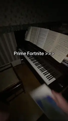 I’d appreciate if you follow 💪 #piano #fortnite #ogfortnite #christmas 