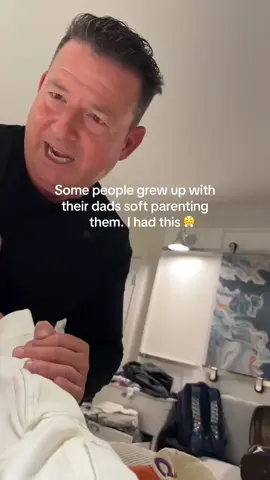 Pops is a grinder 😤 @kfcradio (via:@livvyyyyluuu) 