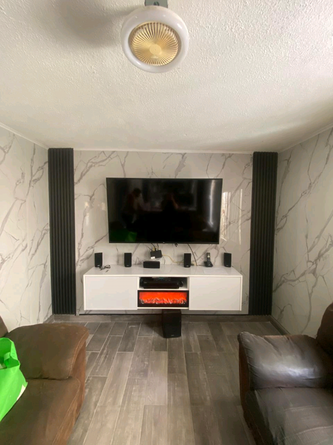 ¡PELIGRO, ALTO VOLTAJE ARQUITECTÓNICO! 🚨 No construimos casas, ¡construimos tu legado! Detrás de cada fachada imponente y cada línea limpia, hay una construcción integral de máxima calidad. Este proyecto es una declaración de diseño: fusión de volúmenes audaces, acabados de lujo y funcionalidad inteligente en cada metro cuadrado. 🚀 Los detalles que nos diferencian: ✅ Diseño Vanguardista: Líneas que rompen lo convencional. ✅ Acabados Premium: Materiales que garantizan belleza y durabilidad. ✅ Construcción Integral: De la primera piedra al último detalle, ¡todo con CIM! Si tu sueño es una casa que eleve tu estilo de vida y se convierta en una obra de arte, es momento de llamar a los expertos. 💡 🚨 ¡Queremos saber! ¿Cuál es el material de fachada que más te impacta: madera, piedra o concreto? ¡Comenta! 👇 📲 DM para cotizar tu proyecto residencial. ¡Tu hogar de ensueño te espera! WhatsApp 55 3556 5646. #DiseñoDeInteriores #RemodelacionDeInteriores #CIM #parati #viral 