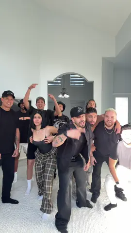 Es que yo solo te quiero Q..🫠