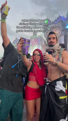 went from telling my madre back to doing desmadre #edco @obduly. 