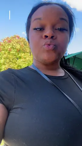 #redcupday #starbucks #holidaycountdown @Starbucks 