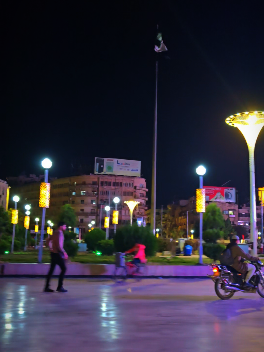 حلب ساحة سعد الله الجابري الأن 🇸🇾❤️ #تصويري_تصميمي #حلب_الان #ساحة_سعد_الله_الجابري #سوريا_الحرة💚🌹 