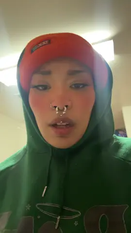 Los huevos tan a 3 dólares ahora  nos  queda el arenque 💀💀💀