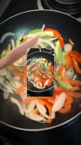 Foodie porn 🥰😋 #mexicanfood #quesadilla #vegetables #food #explorepage✨ 