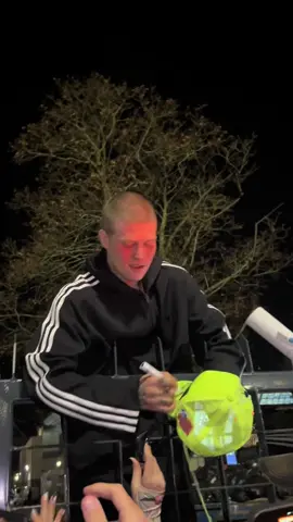 on lubi  #yunglean #foreveryungtour 