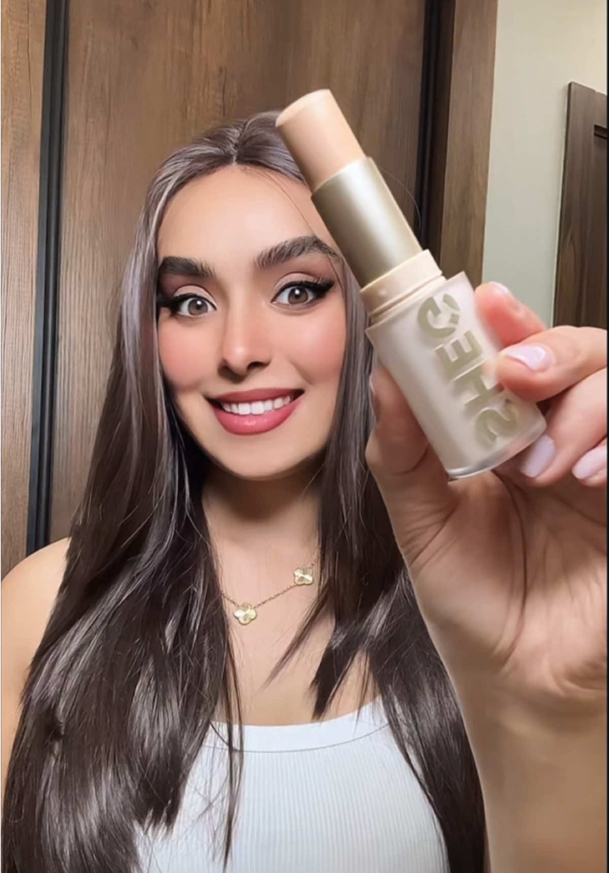 Full coverage foundation stick 