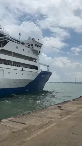 KAPAL Pelni balikpapan 🛳️  #balikpapan #anakrantau #pelabuhanbalikpapan #tiketkapal #kalimantan @Akbarasy Ekspedisi @🅱️abddu_128 