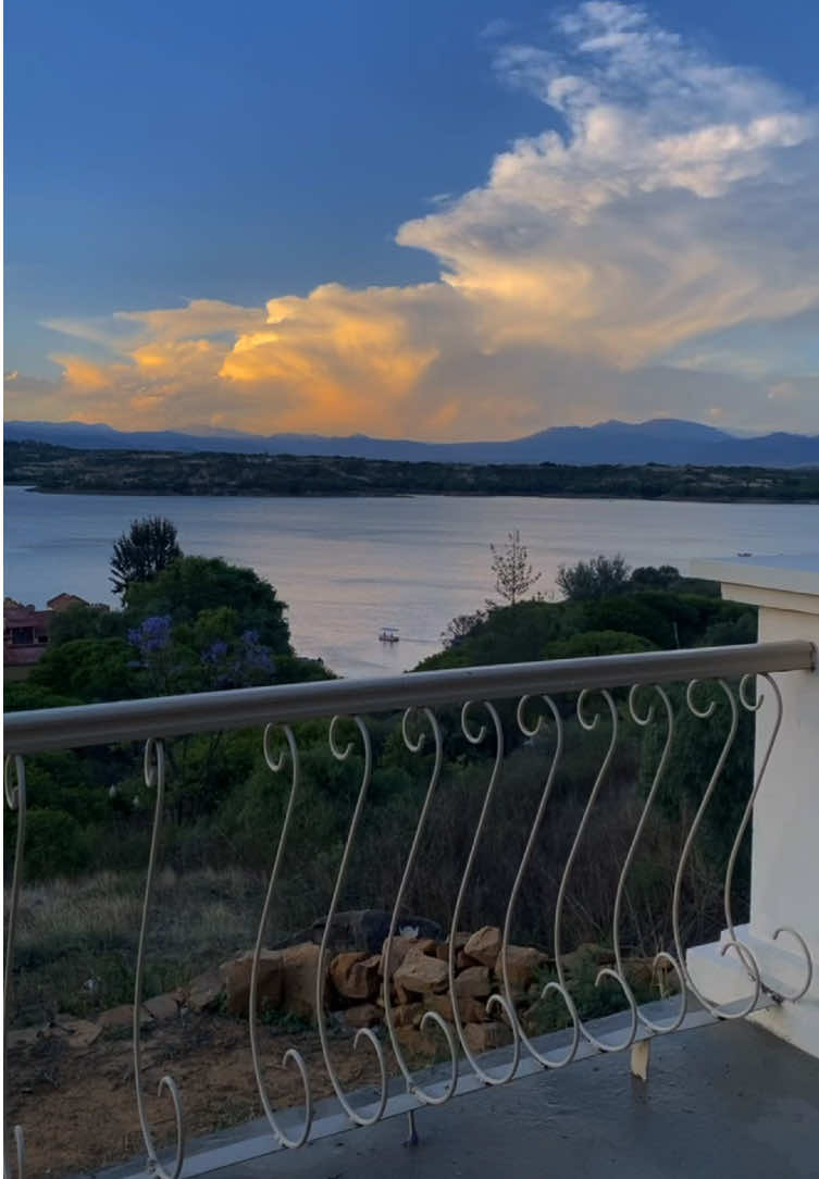 Cabaña Catalina, y su vista a uno de los lugares más hermosos en el mundo, Tarija-Lago San Jacinto❤️ #cabaña #lago #tarija 