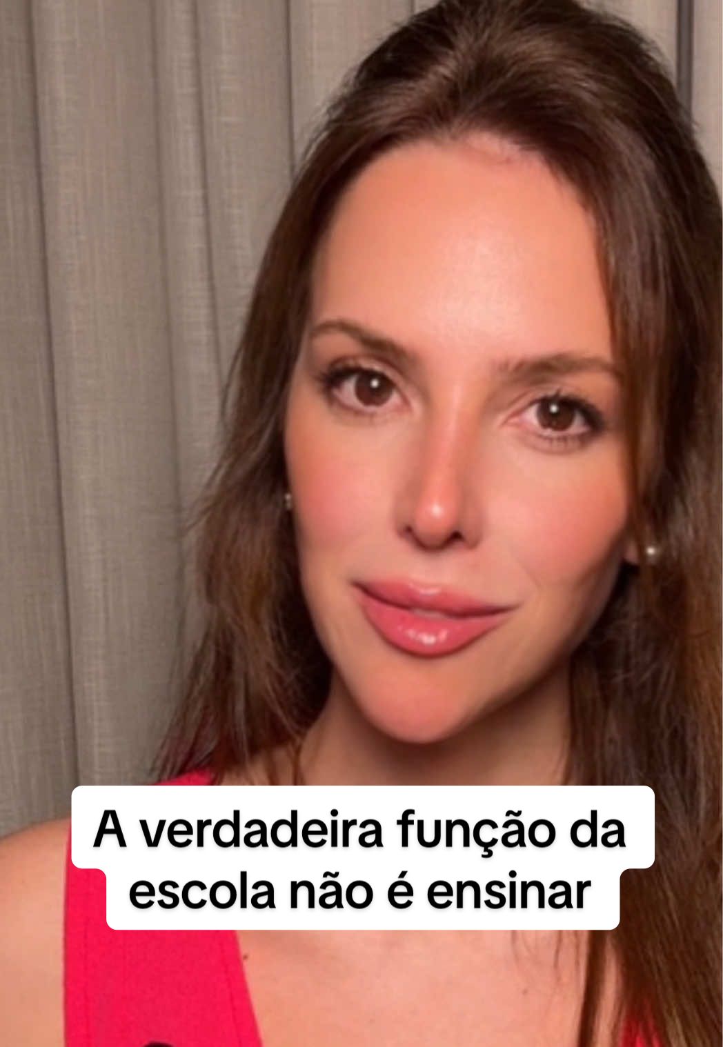 A escola nunca foi neutra — e entender isso muda tudo. O sistema não foi criado para formar mentes críticas, mas para moldar comportamentos úteis a quem manda. Quando você descobre a origem desse modelo, muita coisa começa a fazer sentido. Você já tinha parado pra pensar nisso? #historia #filosofia #educacao #sociedade #fyp 