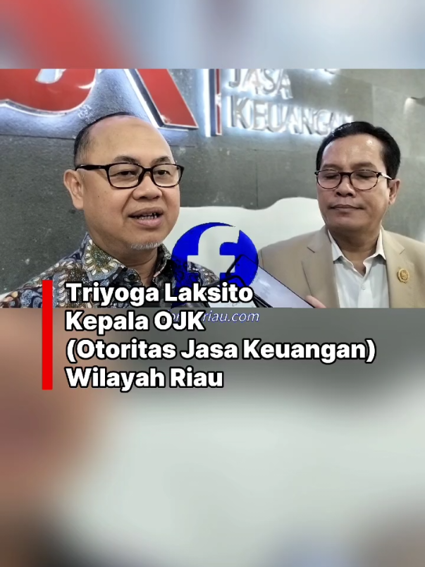 OJK Ungkap Soal Seleksi Direksi Bank Riau Kepri Syariah  Pekanbaru - forumRiau.com: Otoritas Jasa Keuangan (OJK) Wilayah Riau ungkap perkembangan seleksi direksi dan kepengurusan Bank Riau Kepri Syariah (BRKS). Kata Kepala kantor OJK Wilayah Riau, Triyoga Laksito, bahwa OJK prinsipnya menunggu proses Panitia Seleksi (Pansel) yang sedang berlangsung. Sehingga jika Pansel direksi BRK Syariah ajukan beberapa calon, maka OJK akan lakukan fit and propertest, uji kelayakan dan kepatutan pada para calon itu nantinya.  Hal ini diungkap OJK Riau saat kunjungan kerja DPRD Riau komisi III, Edi Basri, Abdullah dan Eva Yuliana serta jajaran ke OJK Riau pada Kamis 13/11/2025 di Pekanbaru. #ojk #bankriaukeprisyariah #riau #viral #fyp 