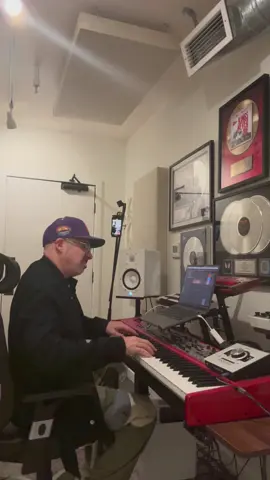 D’angelo’s music was trancendental and game-changing. His songs bring me back to a specific time and place in my life when I was still finding myself, and really digging into living and breathing soul music. I didn’t feel right doing anything like this right after he passed, but after a few weeks of space I got inspired to do a slow soulful piano take on “Untitled (How Does It Feel)” #dangelo #pianoimprov #pianocover 