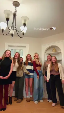 girls night!!! #friendsgiving #turkey #stuffing 