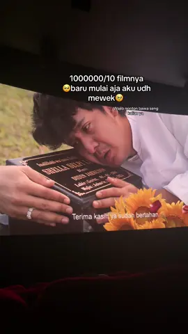 Kondisi keluar bioskop tersedu”#sampaititikterakhirmu #viral #bioskop #sedihbanget😭😭😭 