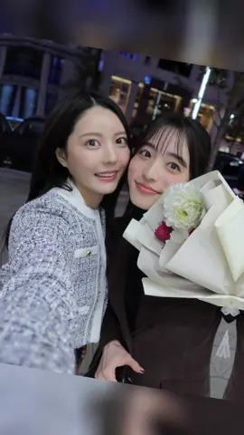 バイト時代の友だちとお互いにお祝いしたよ🥂💐 ※顔出しOKの友人です！ #銀座ディナー #お祝い 