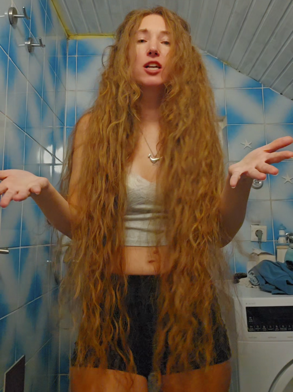 Long wavy hair ✨️ #fyp #longhair #hairstyle #hairtok 