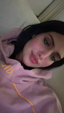 مطرت الدنيا عواطف @v1v 