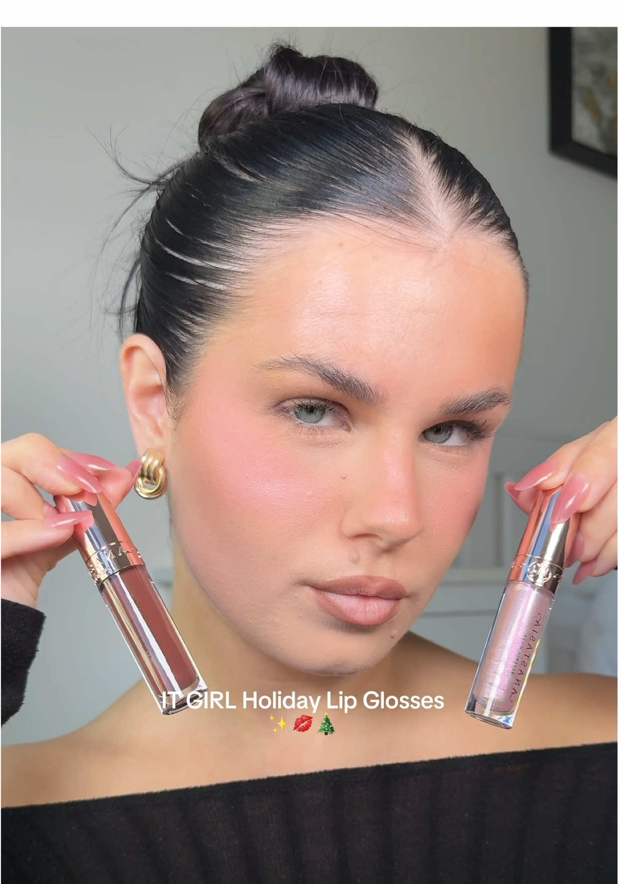 IT GIRL holiday gloss = secured 💋✨ @abigail rose in Molten + Aura 💫 a warm chocolate + opal sparkle made with holiday glam in mind! Limited edition  #ABHLips #AnastasiaBeverlyHills #holidaylipcombo #lipcombo