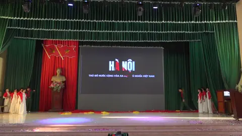 Sau bao nhiêu năm mới có ngày hoà bình!🇻🇳❤️ Tiết mục Còn gì đẹp hơn - 12A8 #viral #congidephon #fyp  #vannghe2011 #a8_thptql #xuhuong2025 