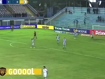 Puro suco do futebol brasileiro é levar o segundo gol enquanto ainda aparece o replay do primeiro 🤡
