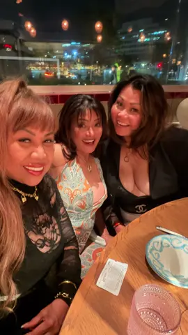 Fine dining with great friends ❤️❤️❤️#wine& cocktails #goodfood #greatcompany❤️ #hardworkingwoman👜👠💋 💛#inspiringwoman💕 