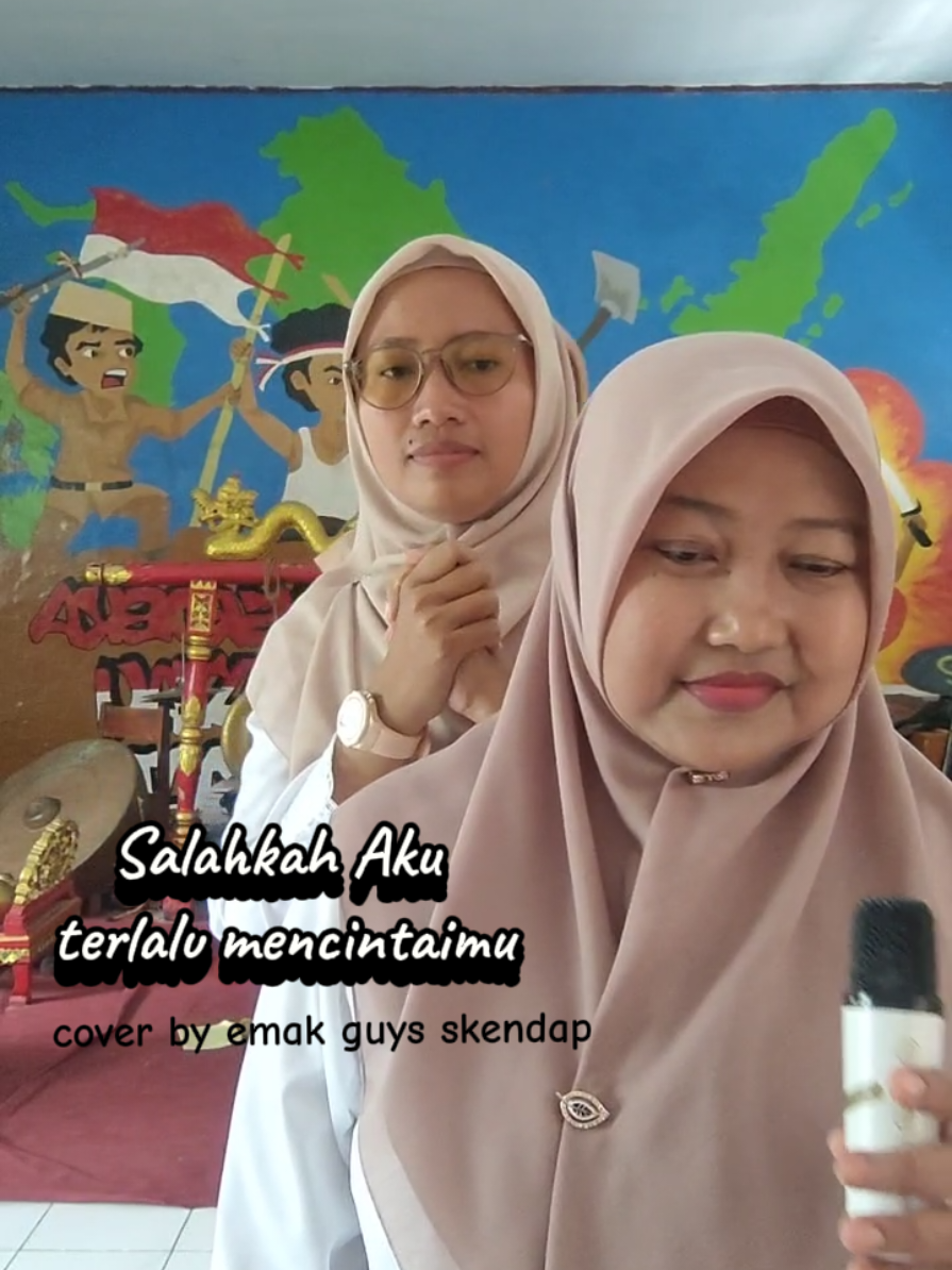 setelah 1 tahun lbh vacum... 🤪 challenge nyanyi sambung lirik yang pernah hits pada masanya 🤩 mak guys comeback 😘 #challenge #gurunyanyi #gurusmk #kocak #fypシ 