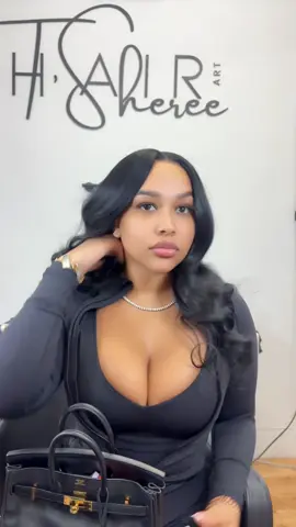 I love getting my hair done 😏