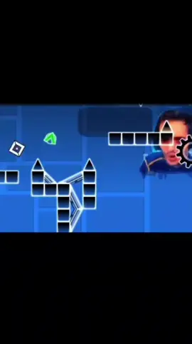 ¿Tienes 14? Activa Cam. #gd #geometrydash #bodriodash #guitarherostyles 