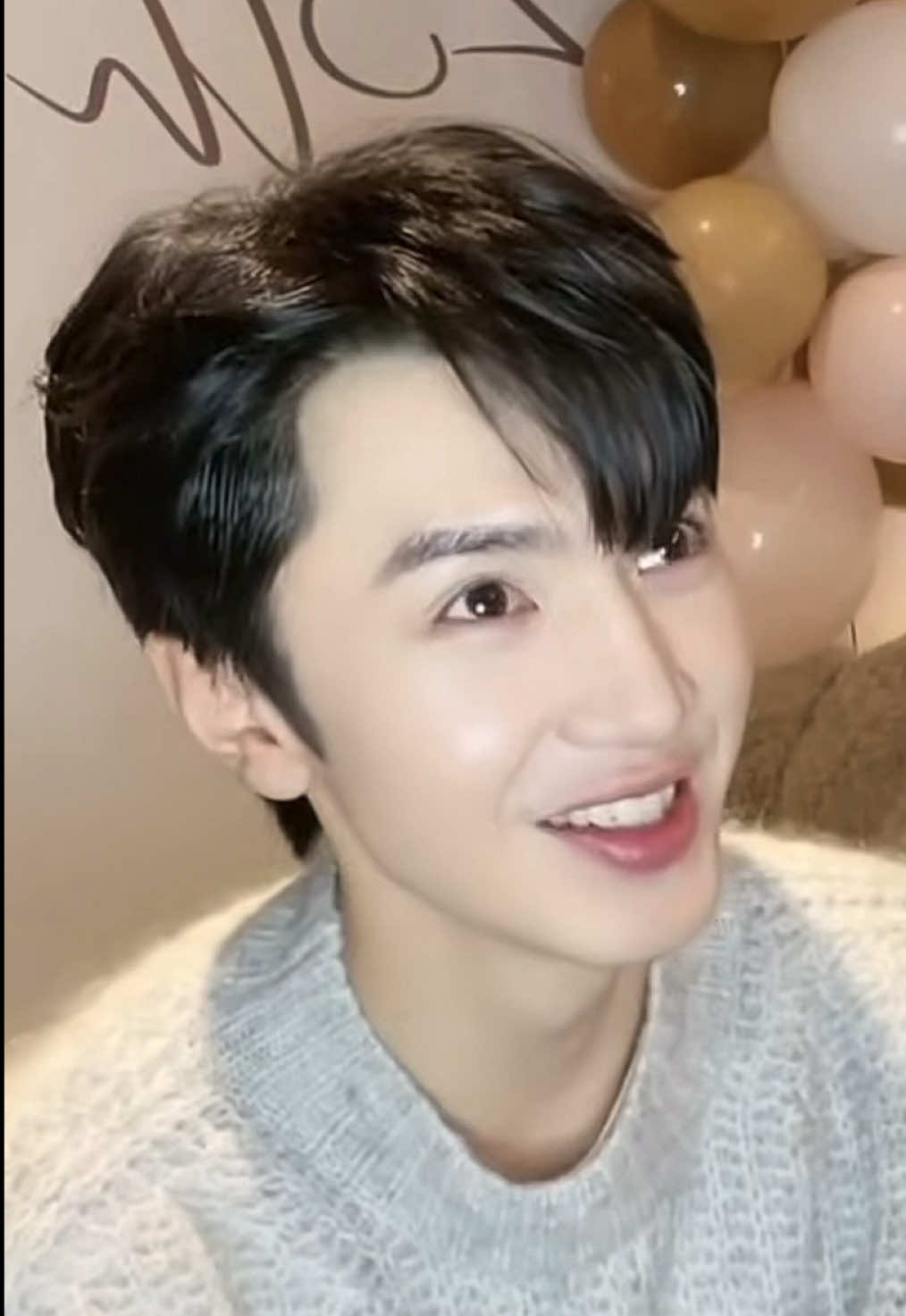 ไม่สนิทกับการร้องเพลง😁 #เฉินเจ๋อหย่วน #เฉินเจ๋อหย่วน陈哲远 #chenzheyuan陈哲远 #chenzheyuan