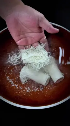 Sự thật... #trochoicuanhungkehieuluat #sachhay 