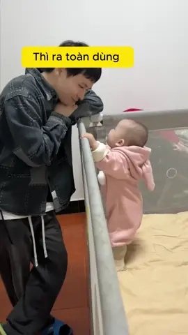 Các Ba bây giờ khéo hết phần các Mẹ rồi á😍#MẹoNuôiCon #TrẻSơSinh #NuôiConNhànTênh 