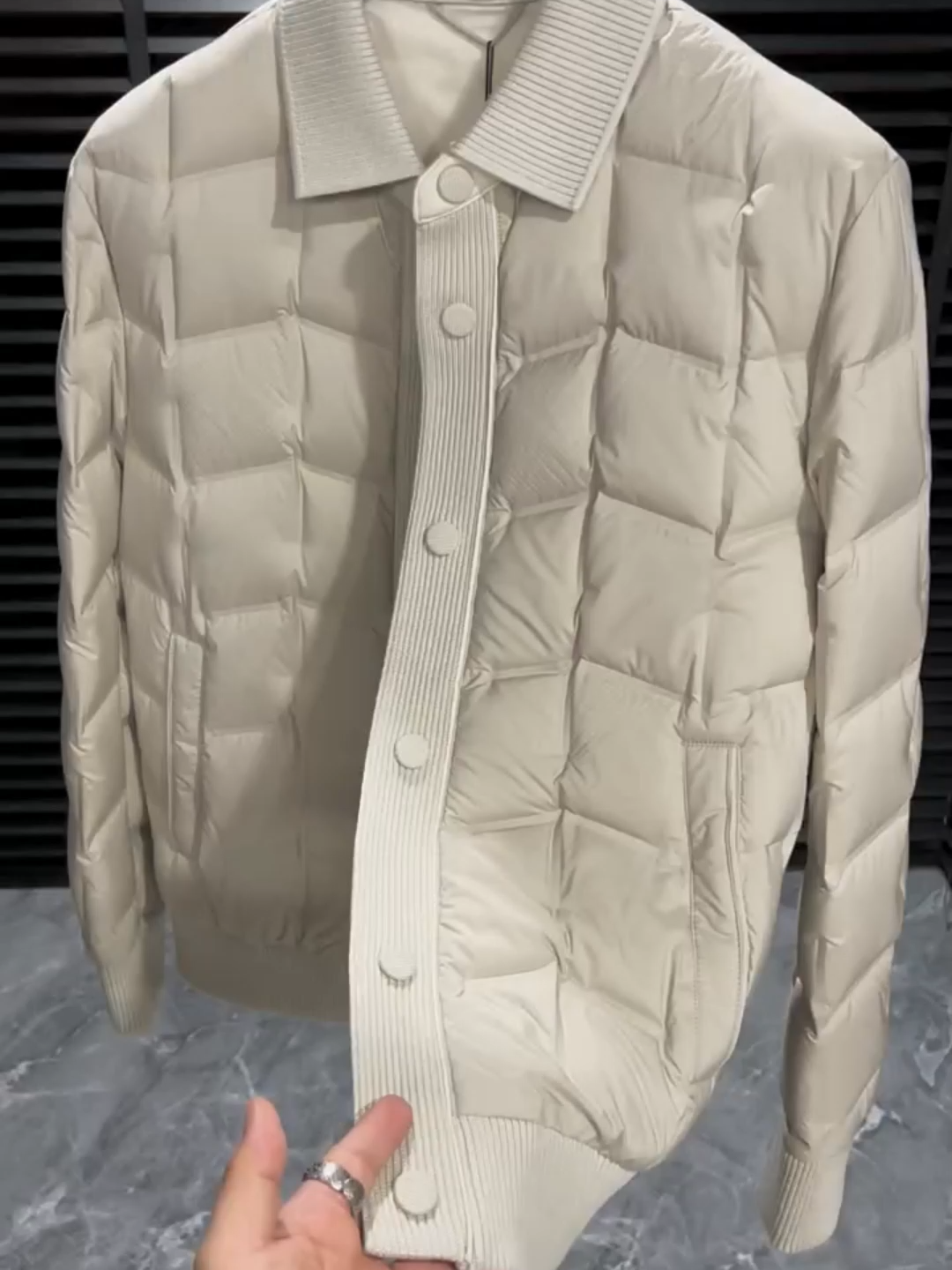 Siêu phẩm áo khoác lông vũ vừa cập bến đủ 3 màu, size dành cho anh chị em đây#xuhuong