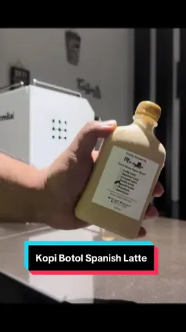 “The perfect pour for your weekend pick-me-up! Who’s ready for an iced Spanish latte? 🙌  #kopibotol #portngopi #coffeelovers #miengopi #coffeevibes☕ 