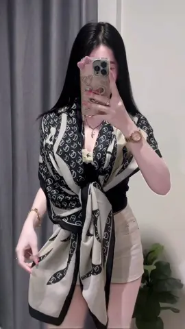 ผ้าคลุ่มไหล่พิมพ์ลายสวยหรูมาก❤️‍🔥🧣#ผ้าคลุ่มไหล่ #ผ้าคลุมไหล่แฟชั่น #ครีเอเตอร์tiktokshop #ผ้าคลุมไหล่หน้าหนาว 