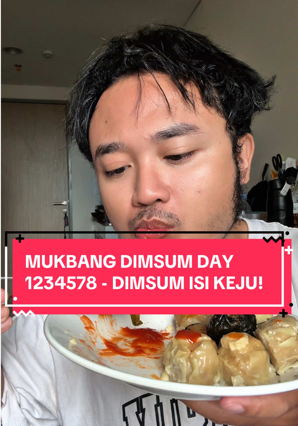 Nemu lagi jajanan dimsum di tiktokshop yang worth it buat dibeli 😍🔥 Cek produknya di keranjang kuning ya! Dimsum isi kejunya the best ✨ #mukbang #dimsum #promomakan1111 #makananenak #cemilanviral @Dimsum Salmon Official 