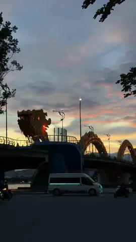 Ngắm nhìn thành phố trước khi những ngày mưa bắt đầu đến ⛈️ #danang #biendanang #langthangdanang #hoanghondanang #caurongdanang 