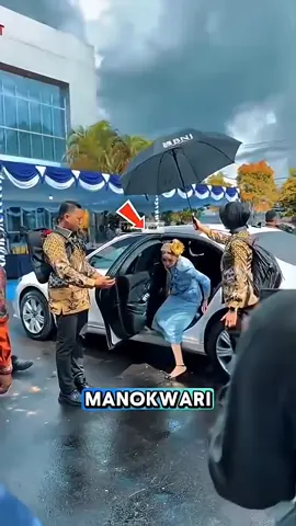 Istri Gibran Emang Mantab.