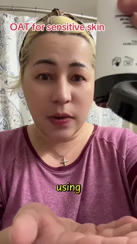 Oat face cleanser for sensitive skin #theinkeylist #oatskincare #tiktokshopblackfriday #sensitiveskincare #womenover40 