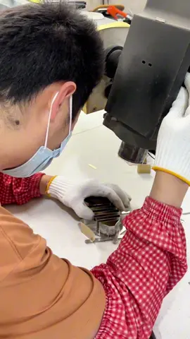 Immersive experience of luminous characters making #ledsign #advertising #signage #luminouscharacters #sourcefactory #commercialinteriordesign #storedesign #interiordesign #ledlights #lightedsigns 