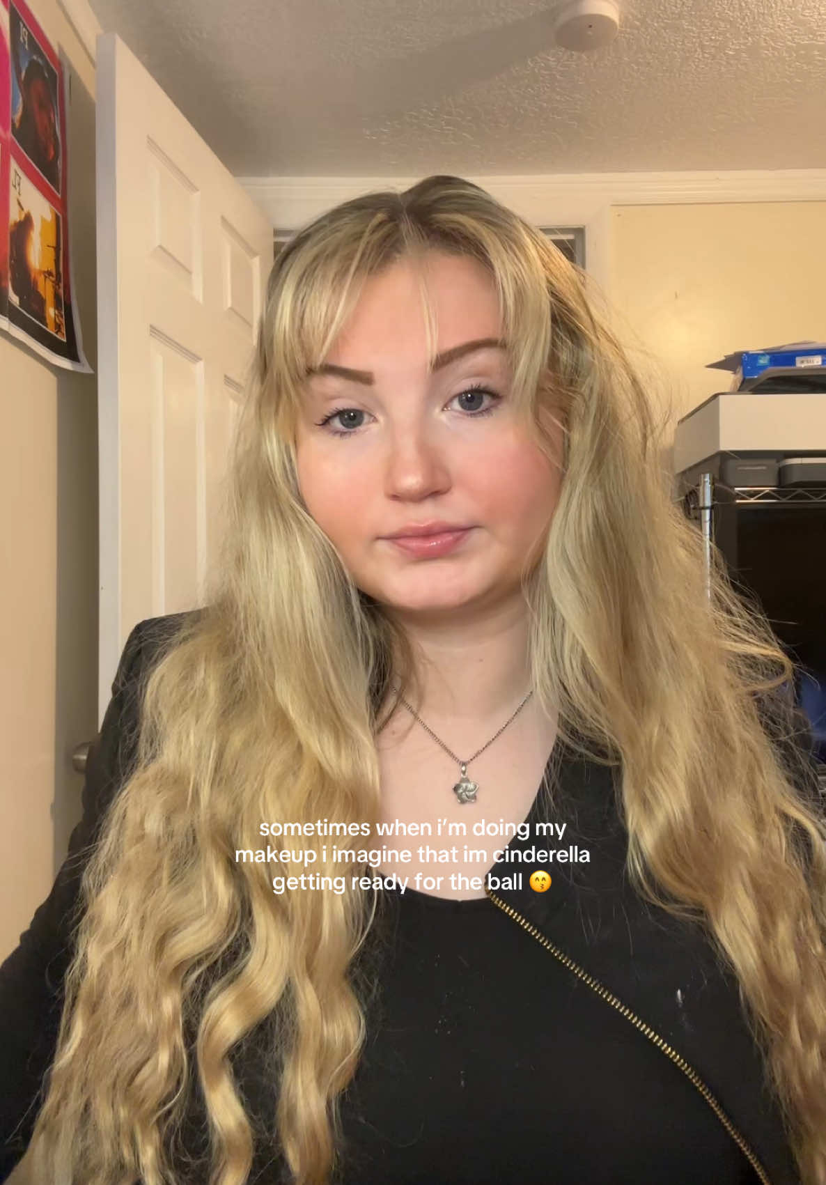 i kinda feel like it makes me do my makeup better idk - @Naked Sundays  @DIBSBEAUTY  @Maybelline NY  @loréal paris usa  @Summer Fridays  #grwm #disneyprincess #relatable #makeuptutorial #getreadywithme 