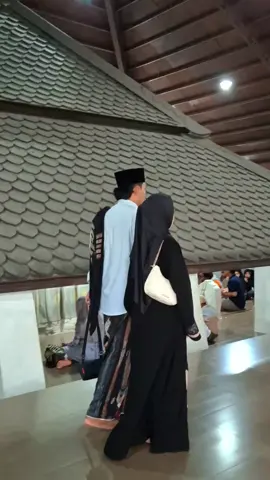 Sederhana tapi orang lain belum tentu bisa.🤍🌹🫶#ziarah #ziarahwali #sunanbonang #tuban #fypage 