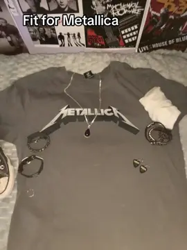 SHOULD I STRAIGHTEN IT???? #abcxyz #makemefamous #fyp #viral #metallica 