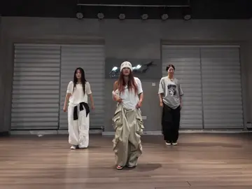 The way I still Love You - Reynard Silva #dplstudio #lophocnhay #xuhuong #dancechallenge 