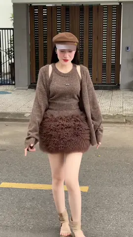 Set nâu đơn giản mà xinh #dohottrend #dothudong #aokhoac #vanthaom7 