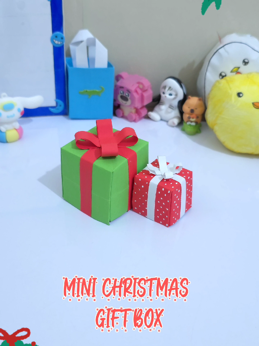 Mini Christmas Gift Box #christmascraft #christmasdecor #christmas #minigift #giftbox 