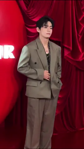 TIRTIR Global Ambassador #V attends the Brand Pop Up in LA pre launch event  #taehyung#bts #explor #fyp 